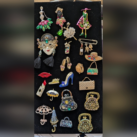 Colorful Brooch Collection - Picture 10 of 14